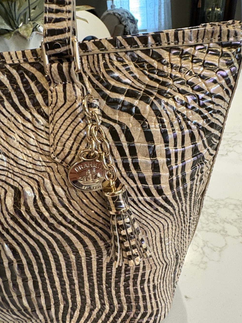 Brahmin Spirit Medium Asher - Picture 2 of 9